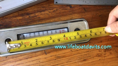 Liquid-level Gauge And Meter For Lifeboat Davit