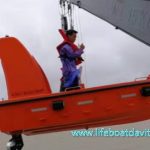 4.5M FRP 25HP Outboard Rescue Boat with 23KN Rescue Boat Davit For Trainning