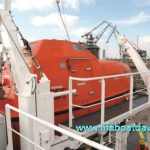 5.0m with 16 persons Fire-proof FRP Totally Enclosed Lifeboat With Gravity Luffing Arm Lifeboat Davit