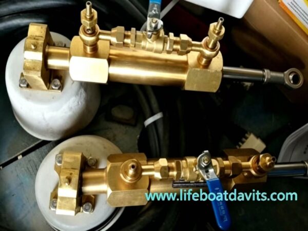 Hydraulic Steering System For Totally Enclosed Lifeboat