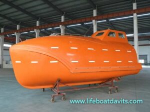 5.9M Common Type Free Fall Lifeboat with EC-MED approval with good price for sales